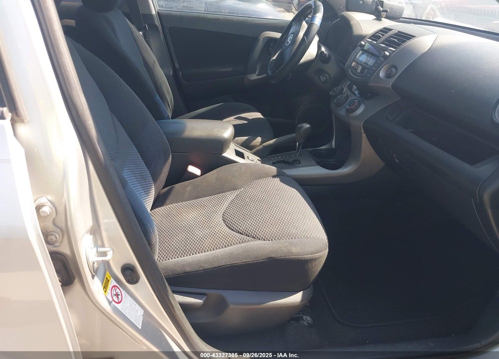 2007 TOYOTA RAV4 VIN: JTMZD32V776048852