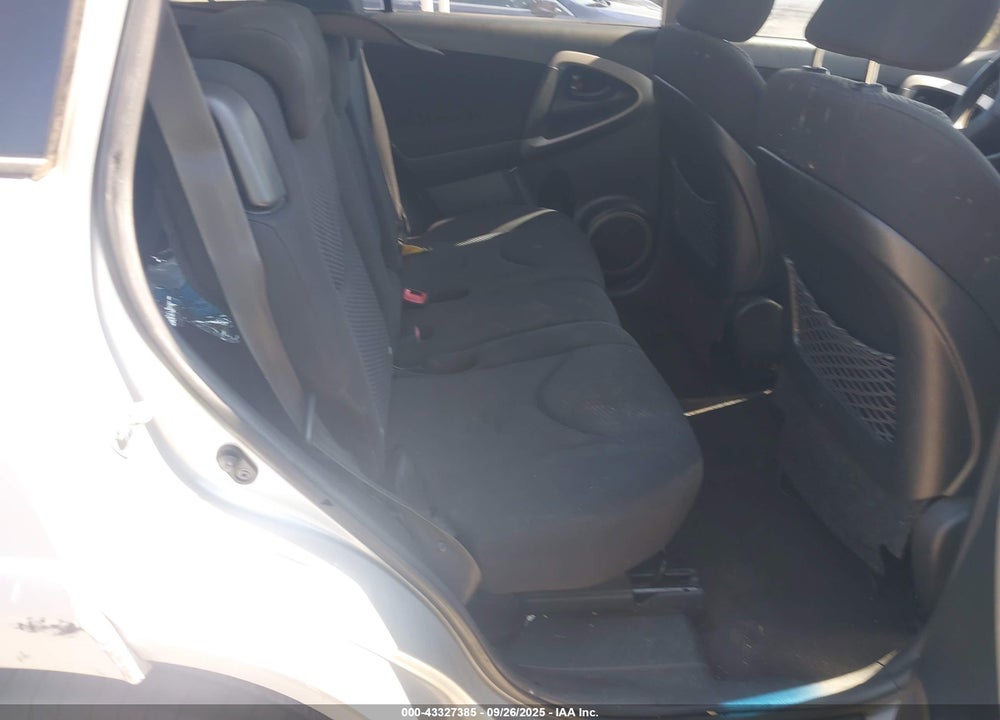 2007 TOYOTA RAV4 VIN: JTMZD32V776048852