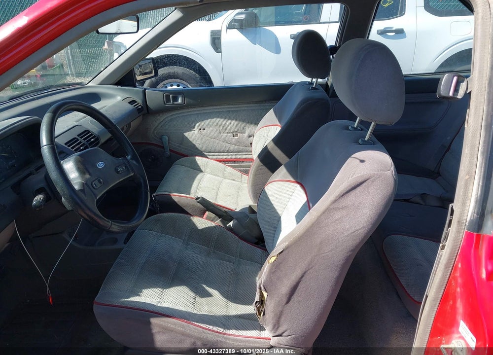 1991 FORD ESCORT GT VIN: 1FAPP1288MW147078