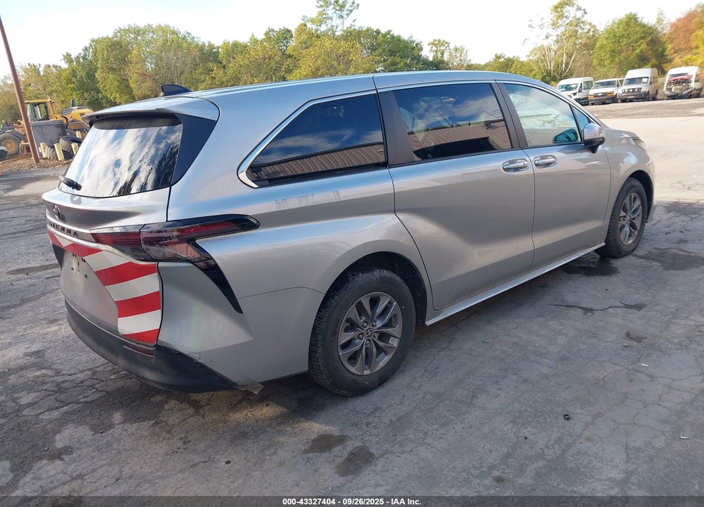 2024 TOYOTA SIENNA LE VIN: 5TDKRKEC2RS200188