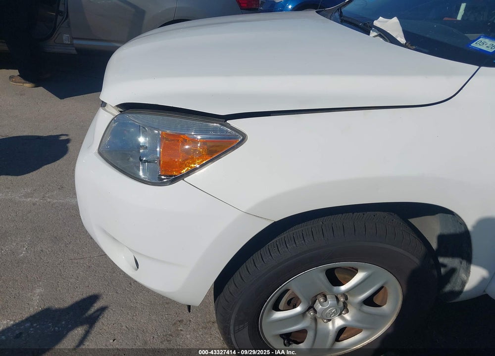 2008 TOYOTA RAV4 VIN: JTMBK33V585063248
