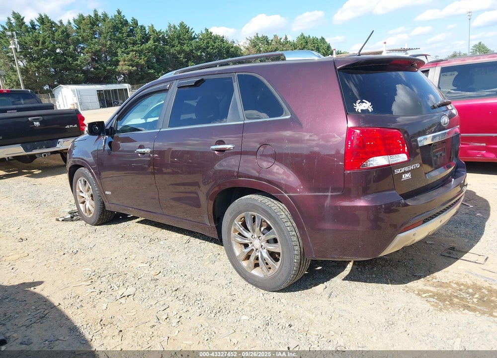 2011 KIA SORENTO SX V6 VIN: 5XYKWDA21BG176440