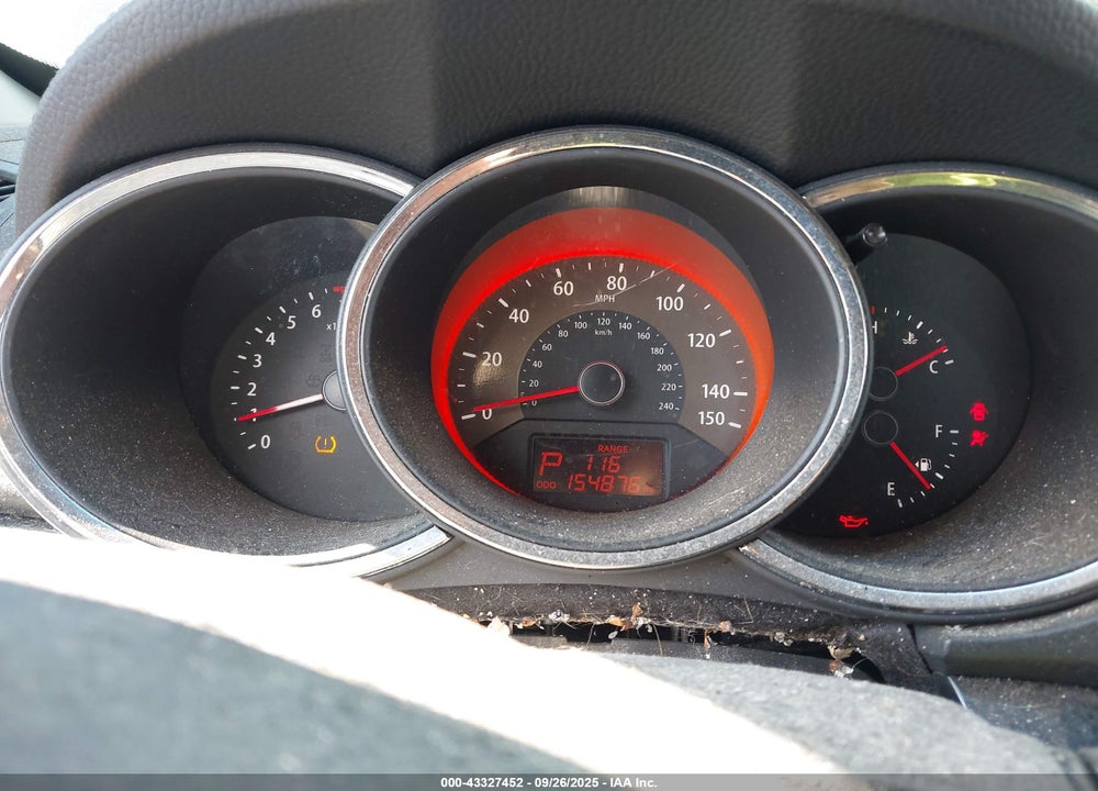 2011 KIA SORENTO SX V6 VIN: 5XYKWDA21BG176440