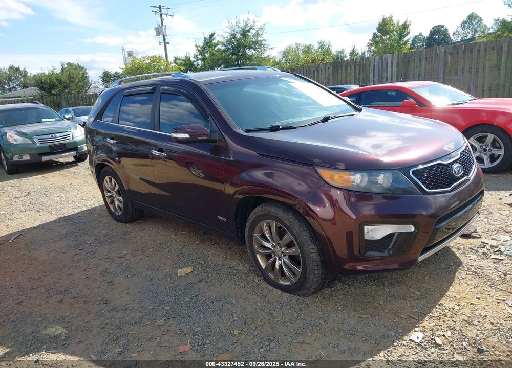 2011 KIA SORENTO SX V6 VIN: 5XYKWDA21BG176440