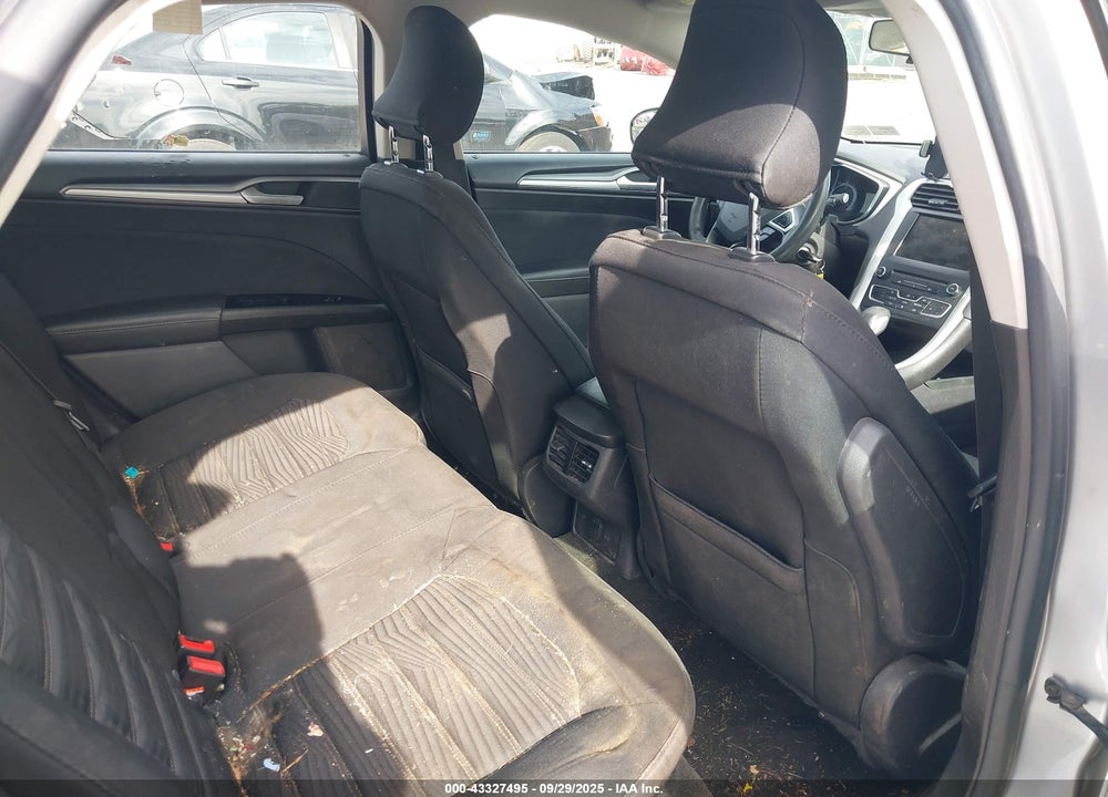2016 FORD FUSION VIN: 1FA6P0H71G5110789