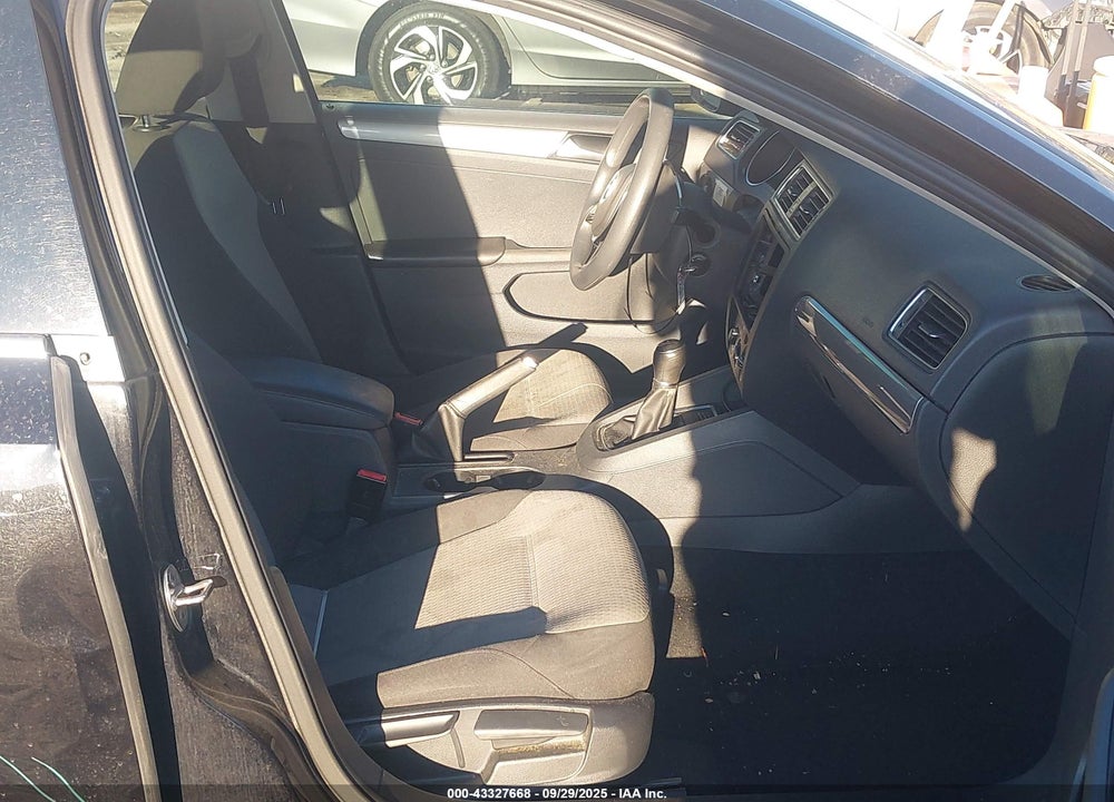 2017 VOLKSWAGEN JETTA VIN: 3VW167AJ4HM295077