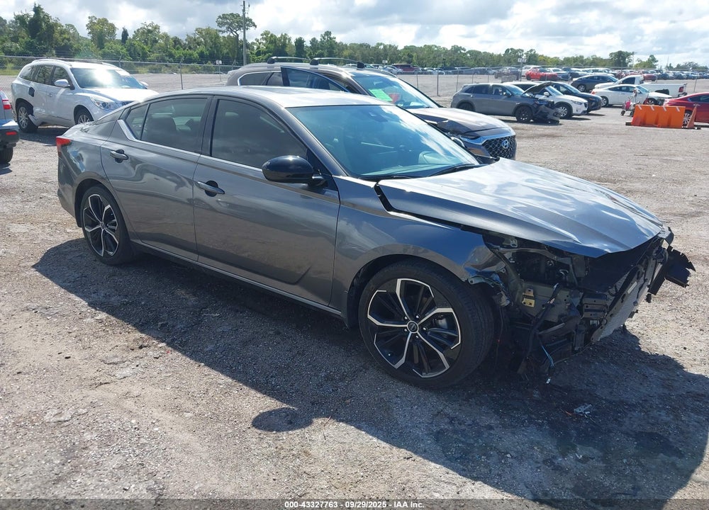 2024 NISSAN ALTIMA SR FWD VIN: 1N4BL4CV0RN304997