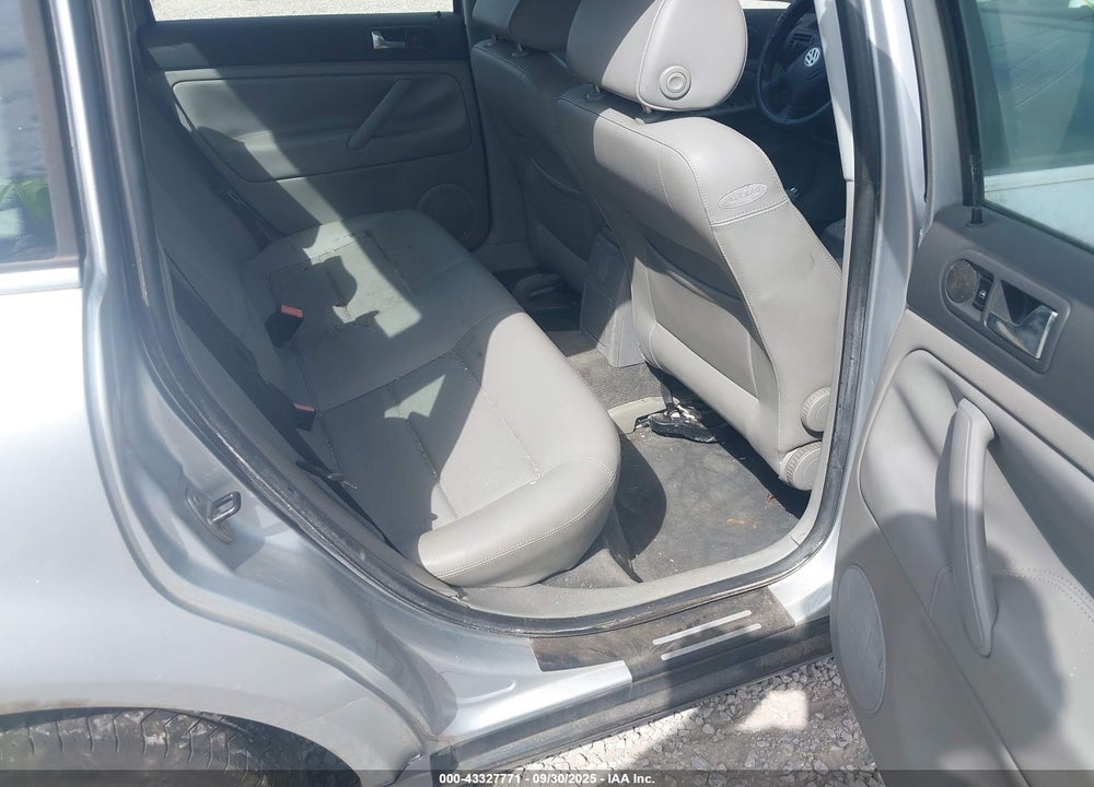 2004 VOLKSWAGEN PASSAT GLS VIN: WVWPD63B64E315686
