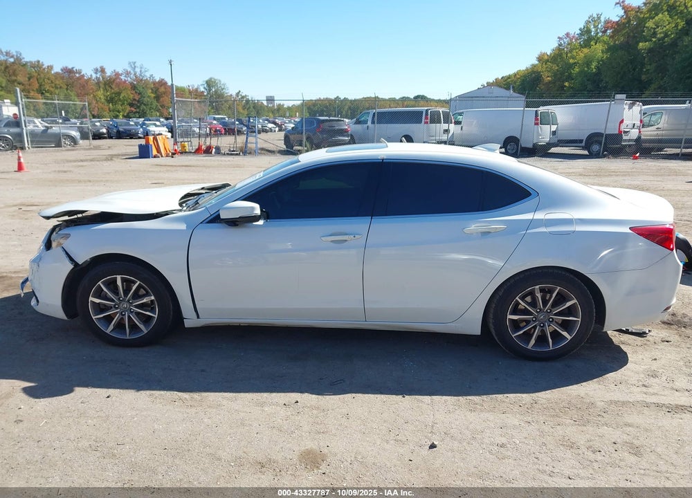2018 ACURA TLX VIN: 19UUB1F33JA005922