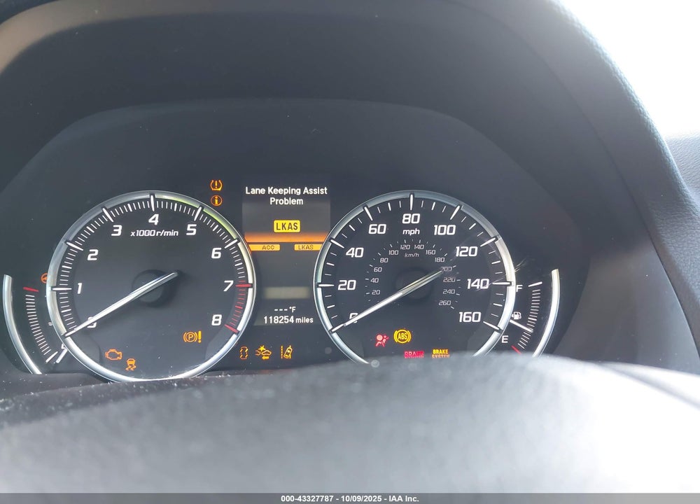 2018 ACURA TLX VIN: 19UUB1F33JA005922