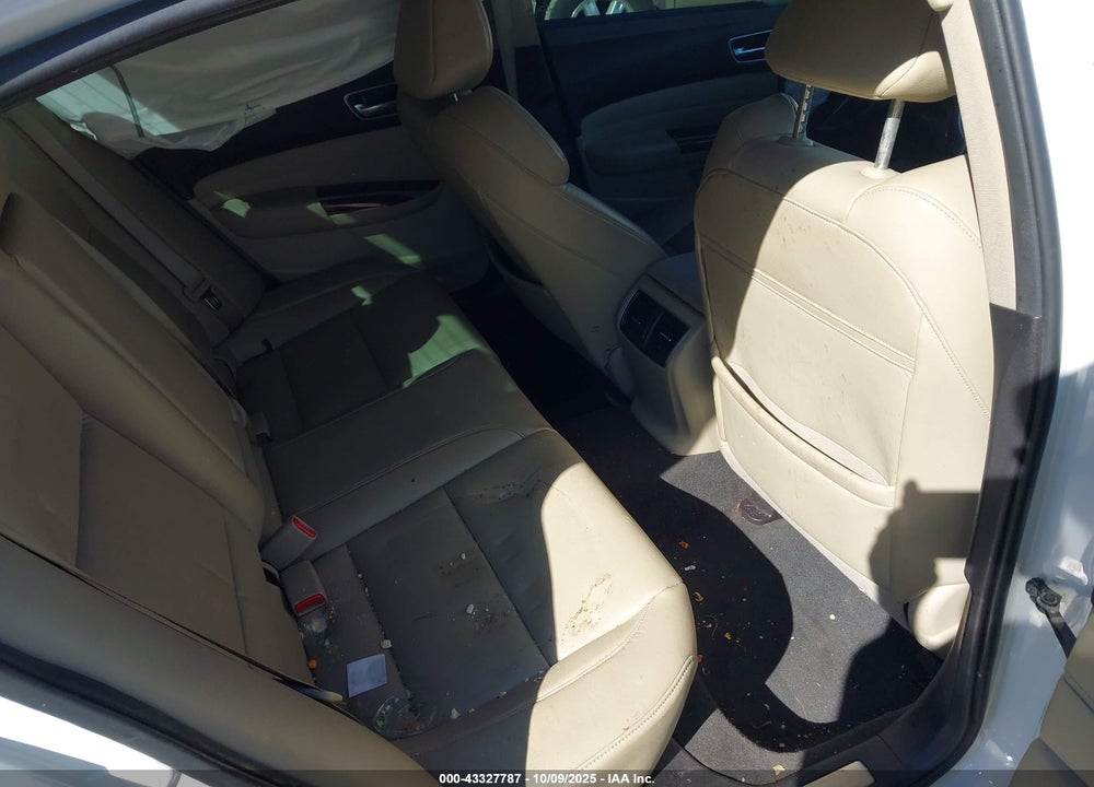 2018 ACURA TLX VIN: 19UUB1F33JA005922