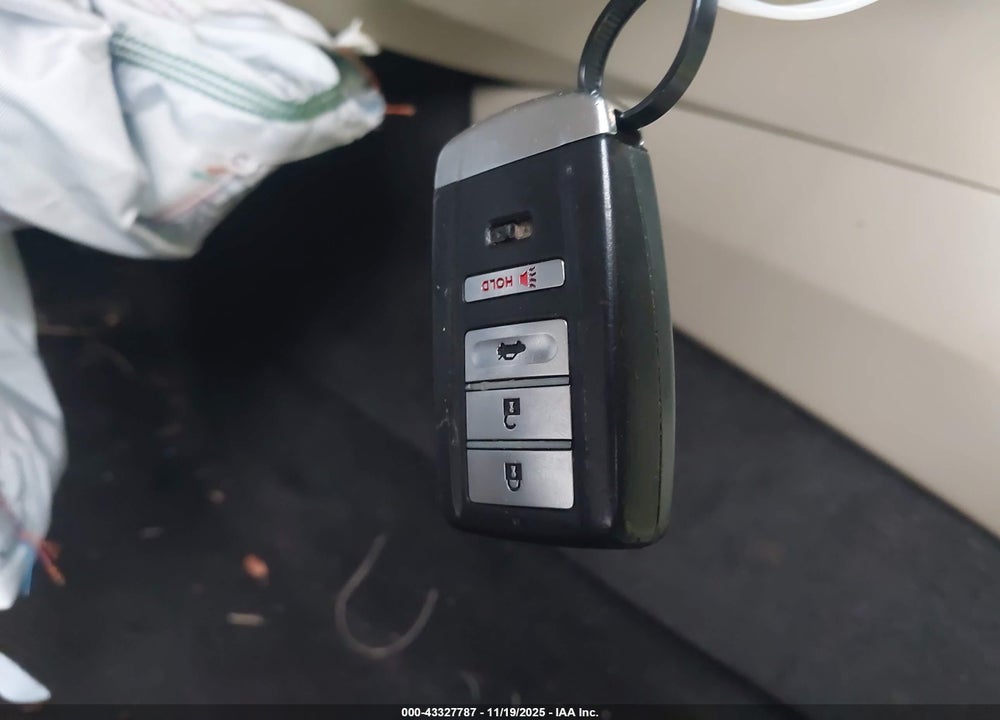 2018 ACURA TLX VIN: 19UUB1F33JA005922