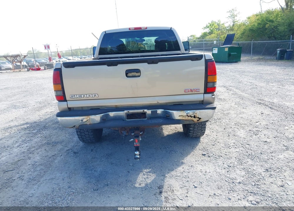 2005 GMC SIERRA 1500 SLE VIN: 2GTEK19B951323646