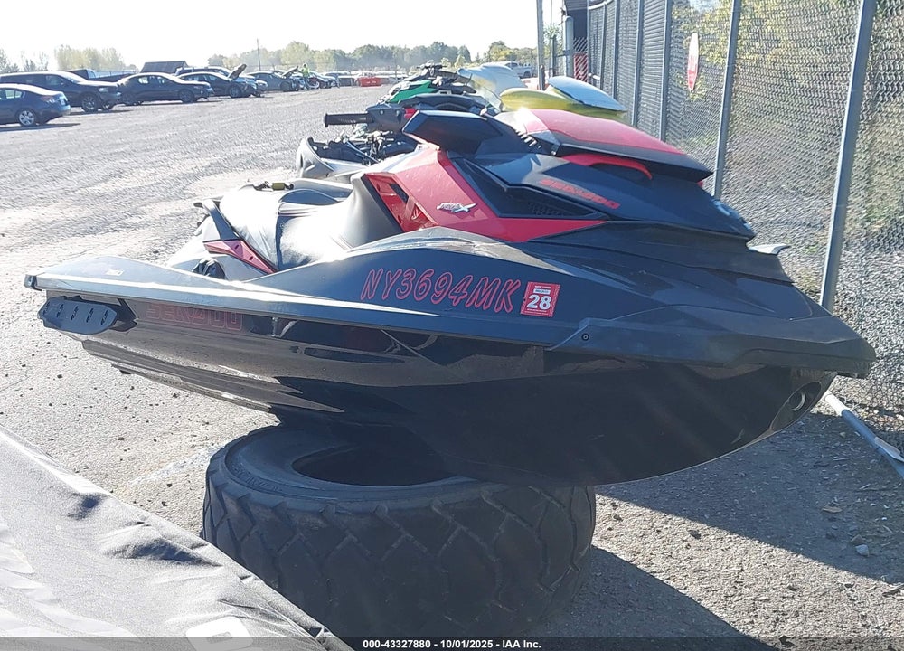 2014 SEADOO RXP-260 VIN: YDV38482C414