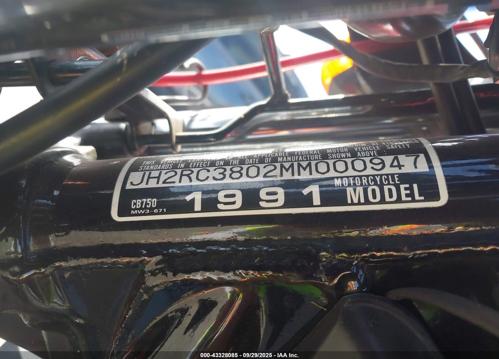 1991 HONDA CB750 VIN: JH2RC3802MM000947