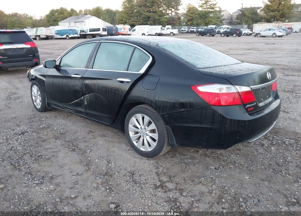 2015 HONDA ACCORD VIN: 1HGCR2F73FA239100