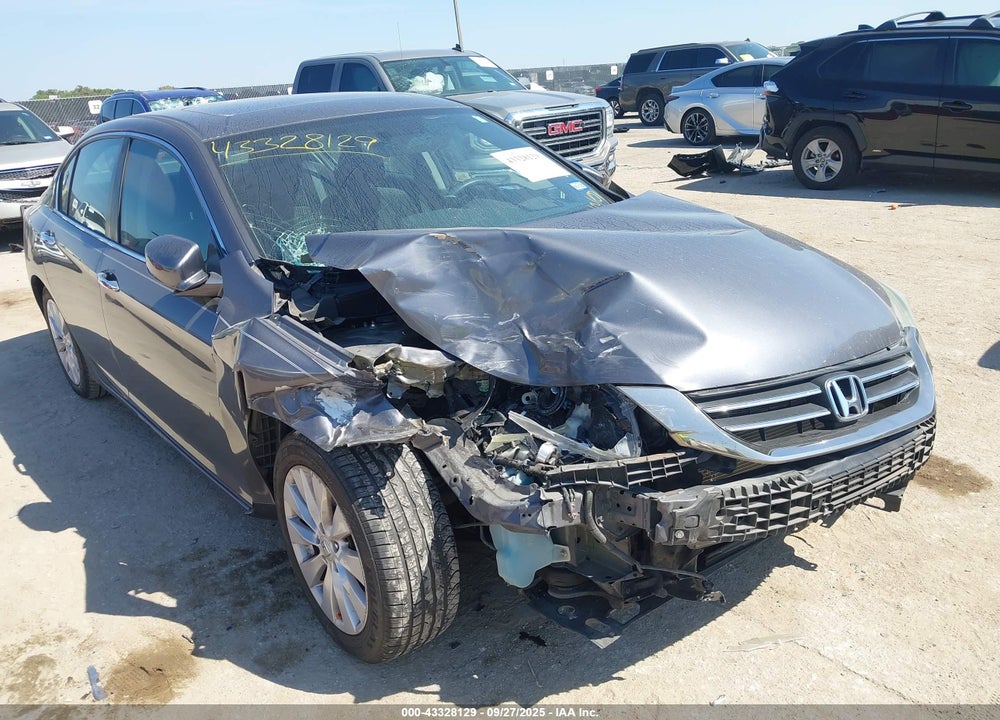 2013 HONDA ACCORD EX VIN: 1HGCR2F76DA084474
