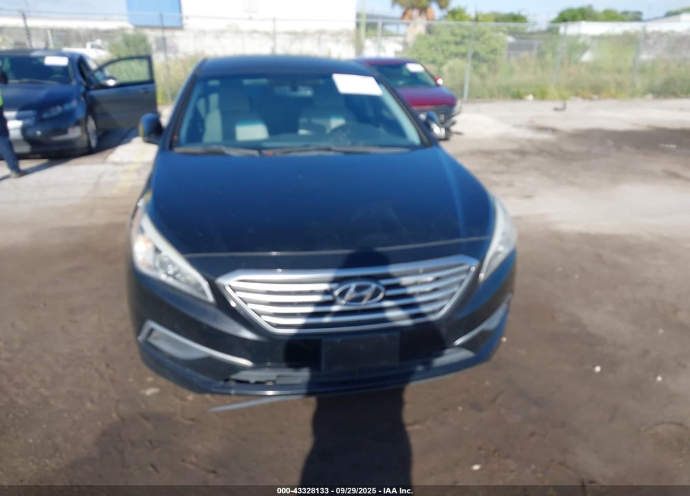 2017 HYUNDAI SONATA VIN: 5NPE24AF3HH500310