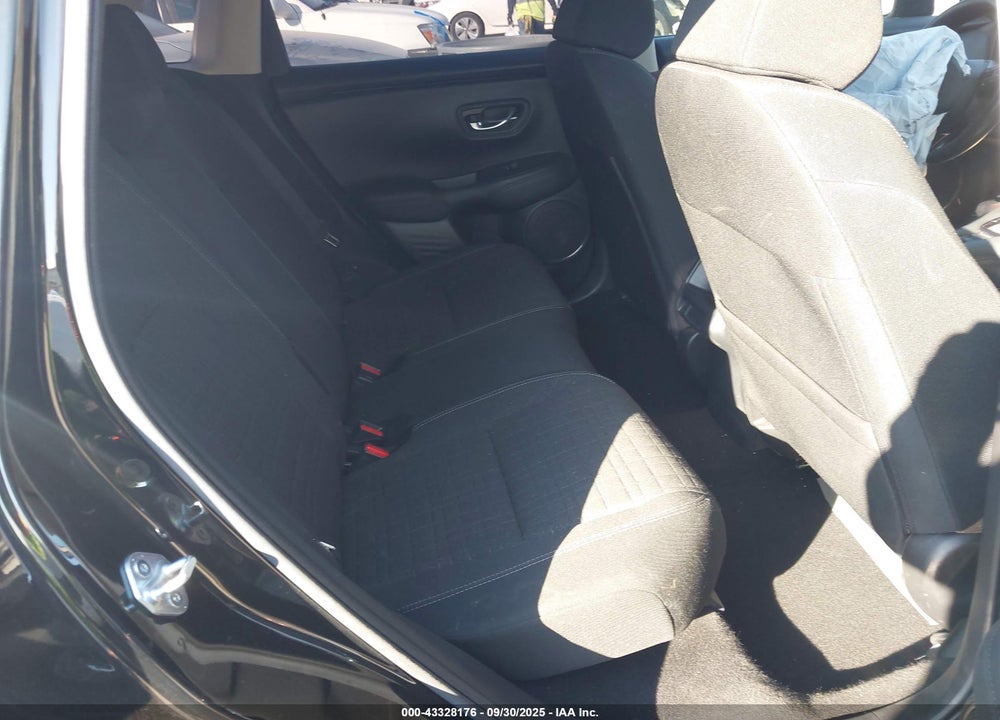 2023 HONDA HR-V 2WD LX VIN: 3CZRZ1H37PM738414
