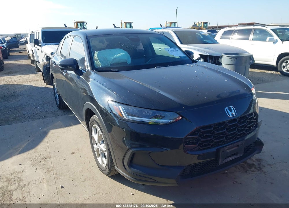 2023 HONDA HR-V 2WD LX VIN: 3CZRZ1H37PM738414