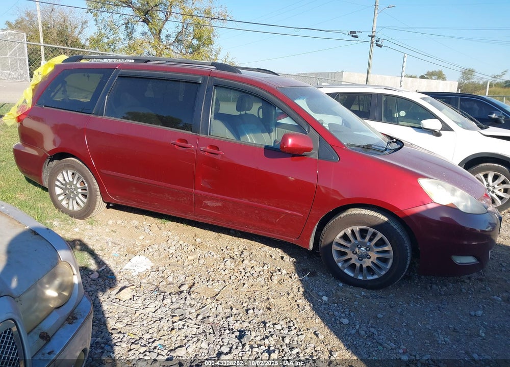 2008 TOYOTA SIENNA XLE VIN: 5TDZK22CX8S138562