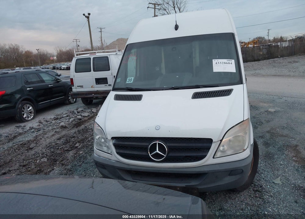 2011 MERCEDES-BENZ SPRINTER 2500 HIGH ROOF VIN: WD3PE8CB1B5595520