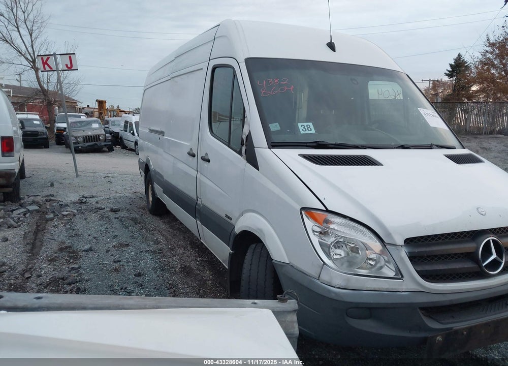 2011 MERCEDES-BENZ SPRINTER 2500 HIGH ROOF VIN: WD3PE8CB1B5595520