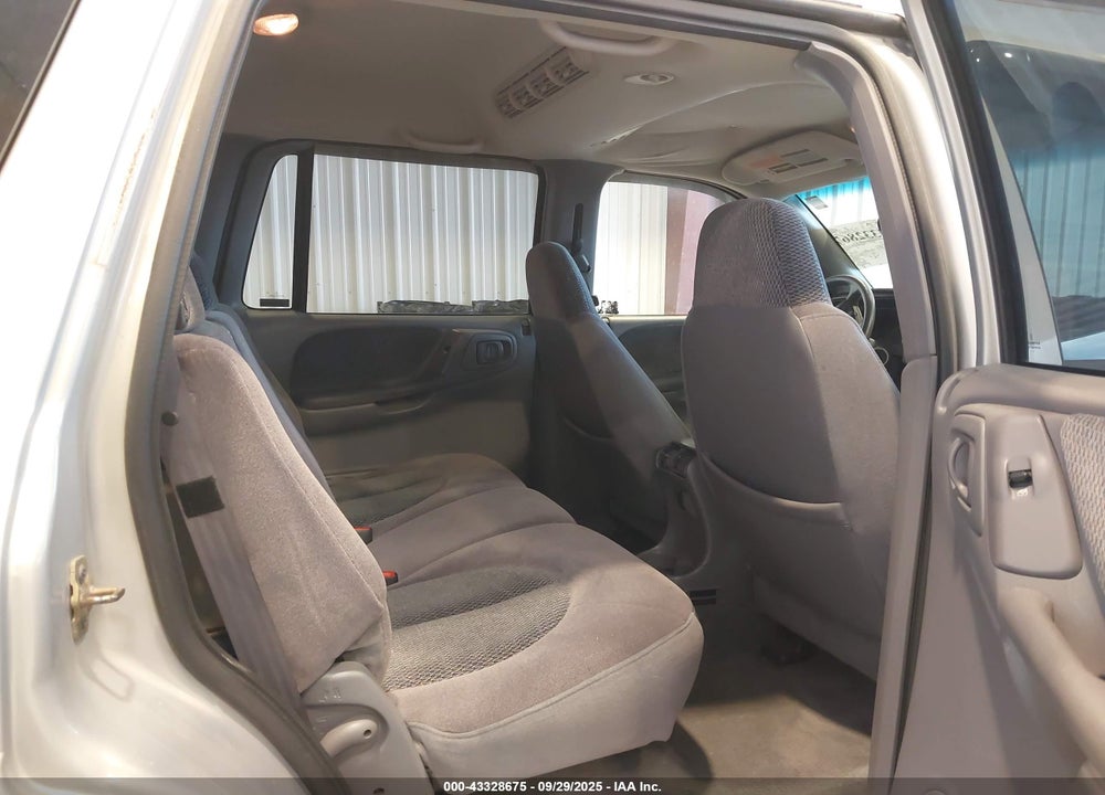 2000 DODGE DURANGO VIN: 1B4HS28N0YF101473