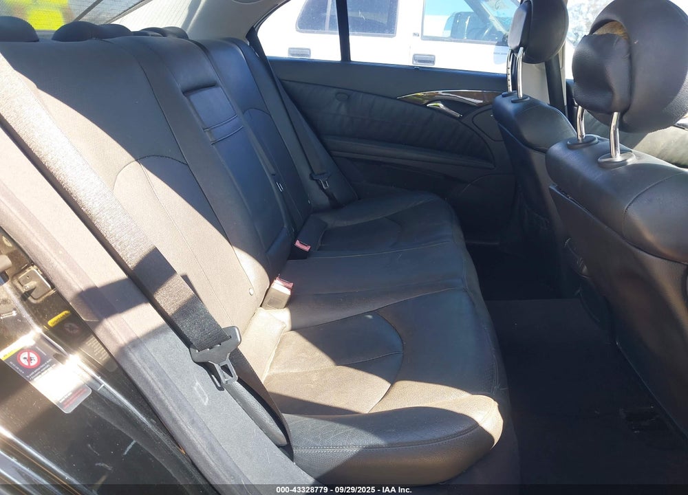 2005 MERCEDES-BENZ E 320 VIN: WDBUF65J95A705660