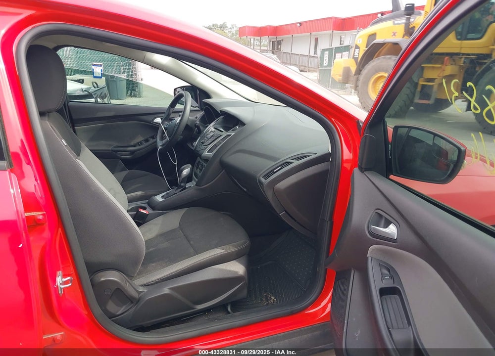2014 FORD FOCUS VIN: 1FADP3K2XEL448318