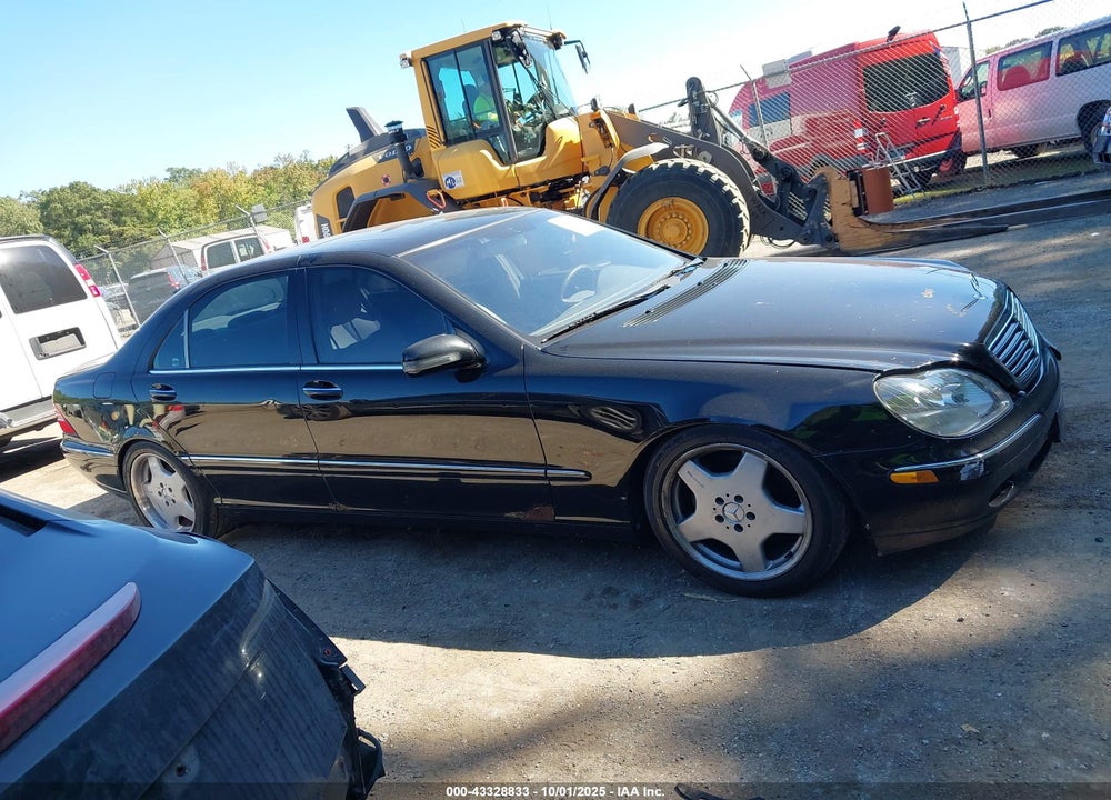 2000 MERCEDES-BENZ S 500 VIN: WDBNG75J9YA081063