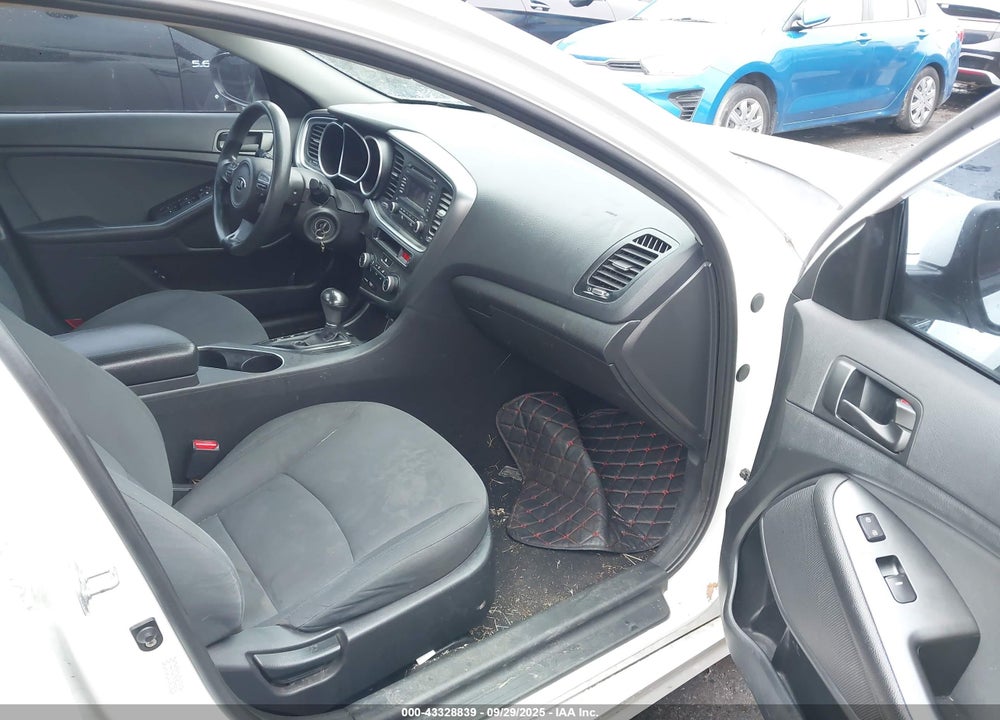2015 KIA OPTIMA LX VIN: KNAGM4A75F5646892