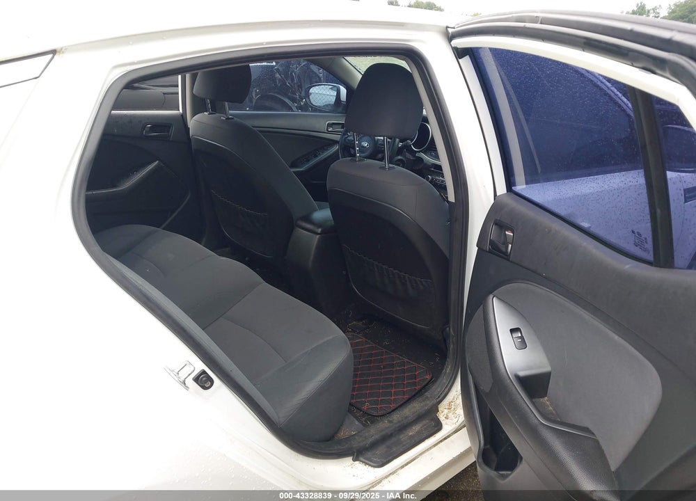 2015 KIA OPTIMA LX VIN: KNAGM4A75F5646892