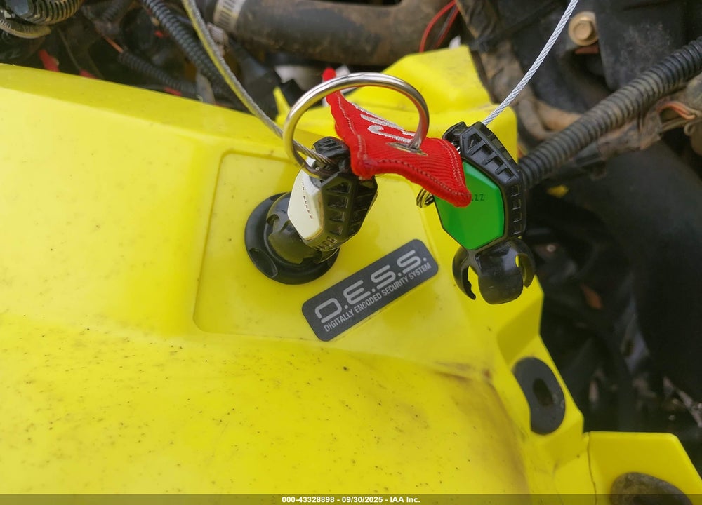 2020 CAN-AM RENEGADE 850 VIN: 3JBMGAU22LJ000196