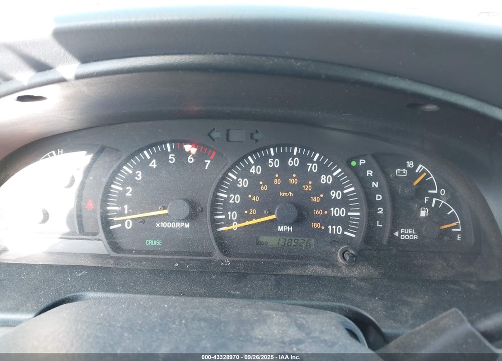 2002 TOYOTA TUNDRA SR5 V8 VIN: 5TBBT44132S275820