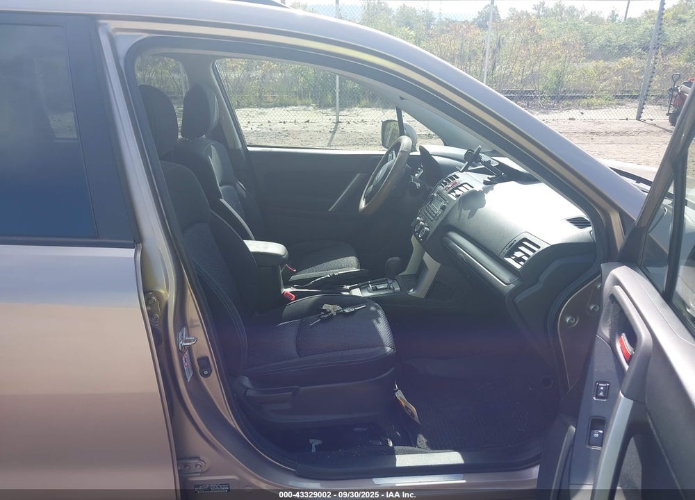 2015 SUBARU FORESTER VIN: JF2SJAFC1FH582540