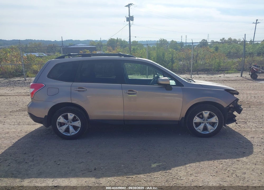 2015 SUBARU FORESTER VIN: JF2SJAFC1FH582540