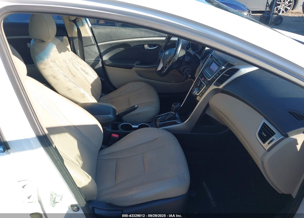 2013 HYUNDAI ELANTRA VIN: KMHD35LE8DU105988