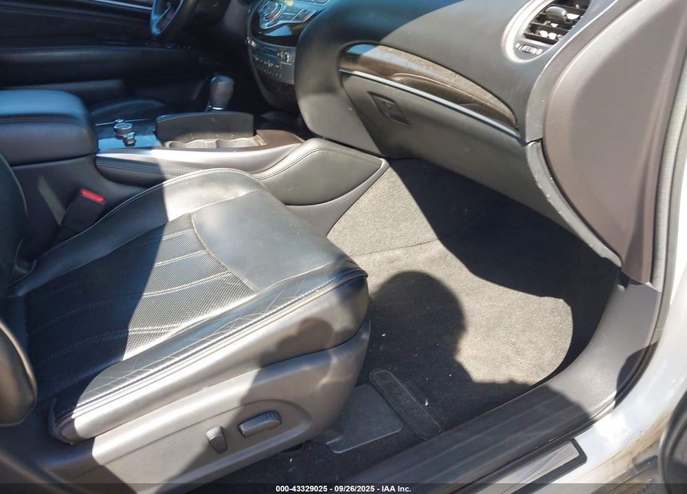 2014 INFINITI QX60 VIN: 5N1AL0MM0EC528437