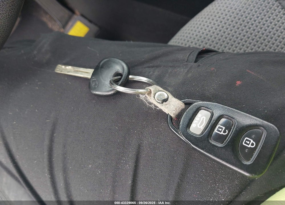 2013 HYUNDAI SONATA GLS VIN: 5NPEB4AC6DH507025