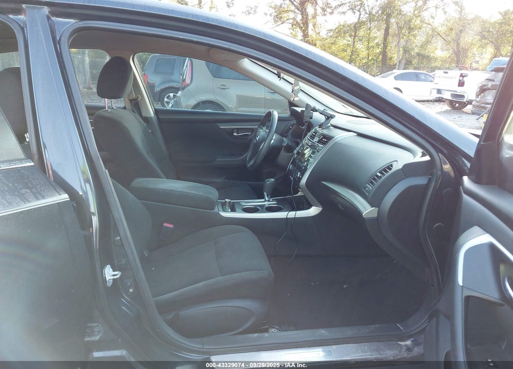 2015 NISSAN ALTIMA VIN: 1N4AL3APXFC228819