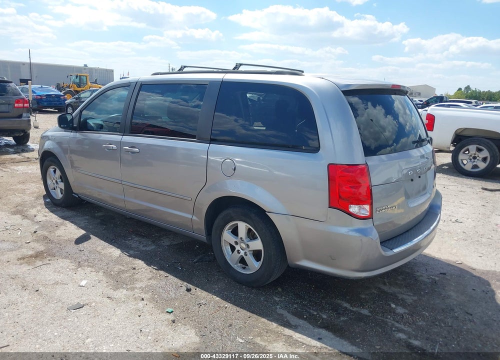 2013 DODGE GRAND CARAVAN SXT VIN: 2C4RDGCG7DR582137