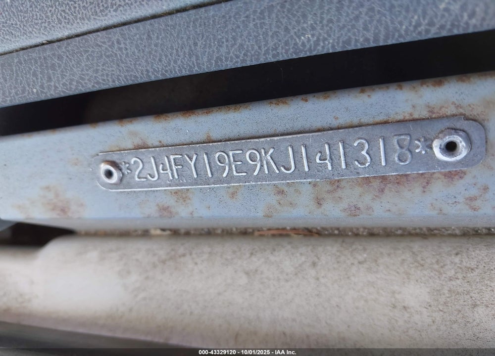 1989 JEEP WRANGLER / YJ VIN: 2J4FY19E9KJ141318