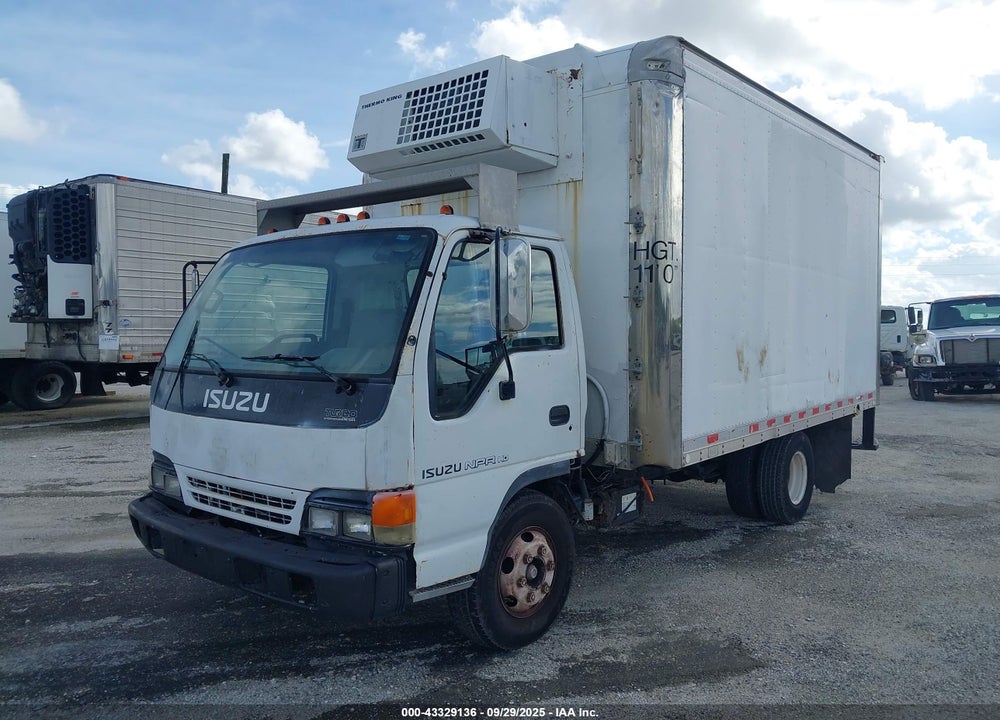 2003 ISUZU NPR VIN: JALC4B14437000155