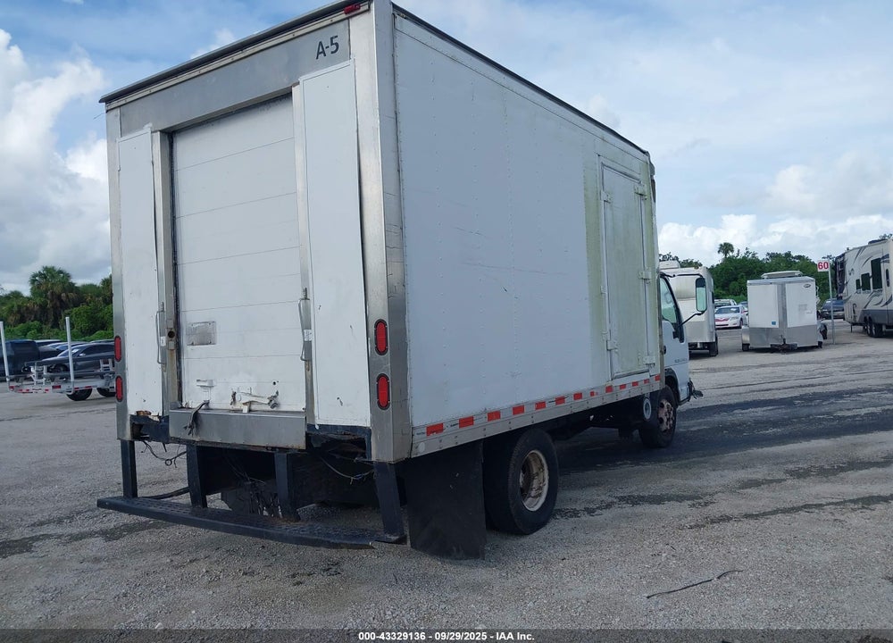 2003 ISUZU NPR VIN: JALC4B14437000155