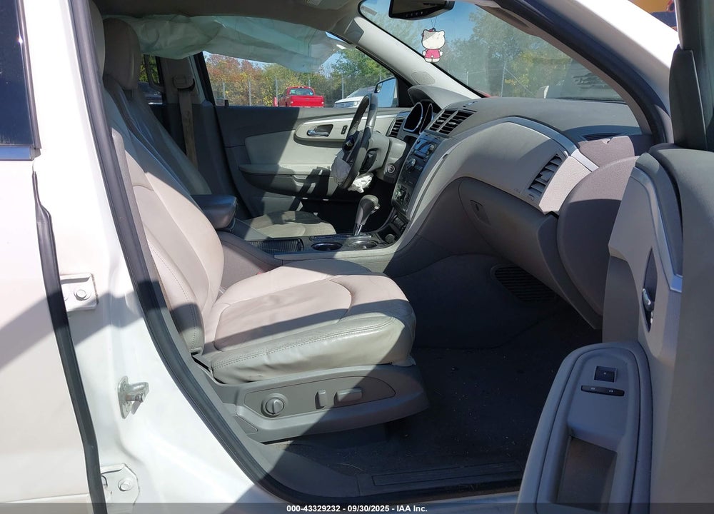 2011 CHEVROLET TRAVERSE VIN: 1GNKVJED6BJ199670