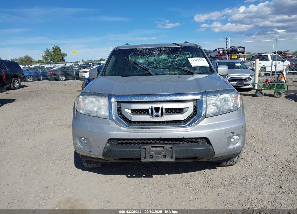 2011 HONDA PILOT EX-L VIN: 5FNYF4H74BB107292