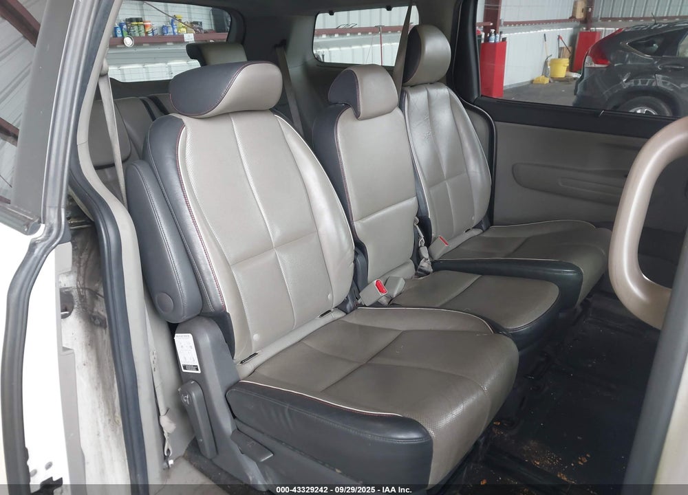 2017 KIA SEDONA LX VIN: KNDMB5C12H6325030