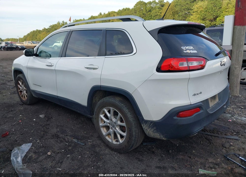 2016 JEEP CHEROKEE LATITUDE VIN: 1C4PJMCB2GW268779