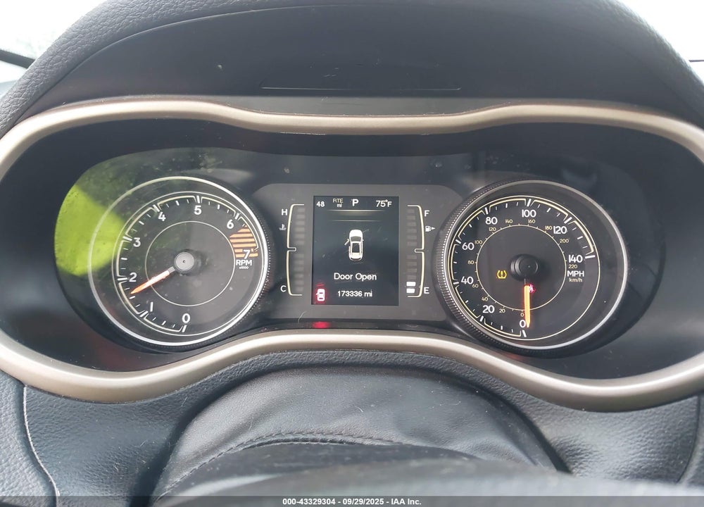 2016 JEEP CHEROKEE LATITUDE VIN: 1C4PJMCB2GW268779